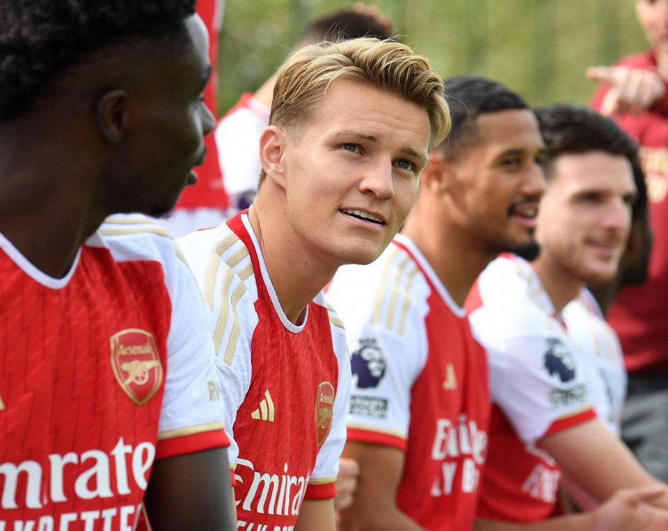 Martin Odegaard Flex về tập thể Arsenal