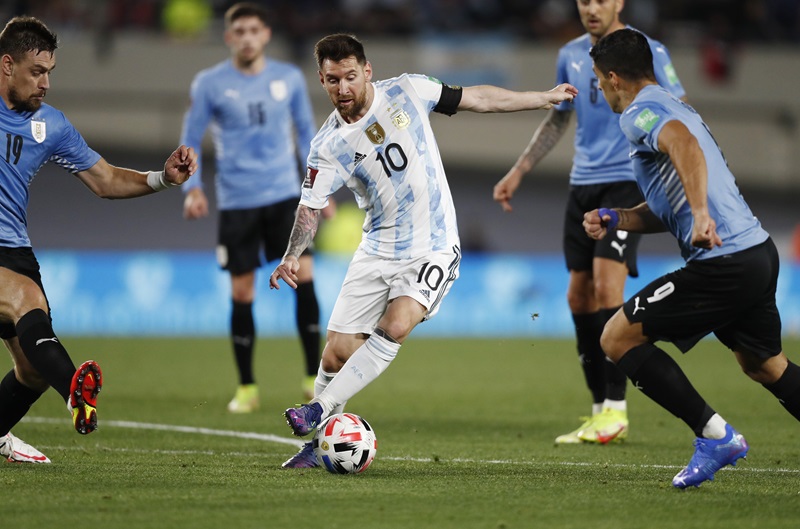 soi-keo-tran-dau-giua-argentina-vs-uruguay-luc-7h-ngay-17-11-2023-world-cup-qualification